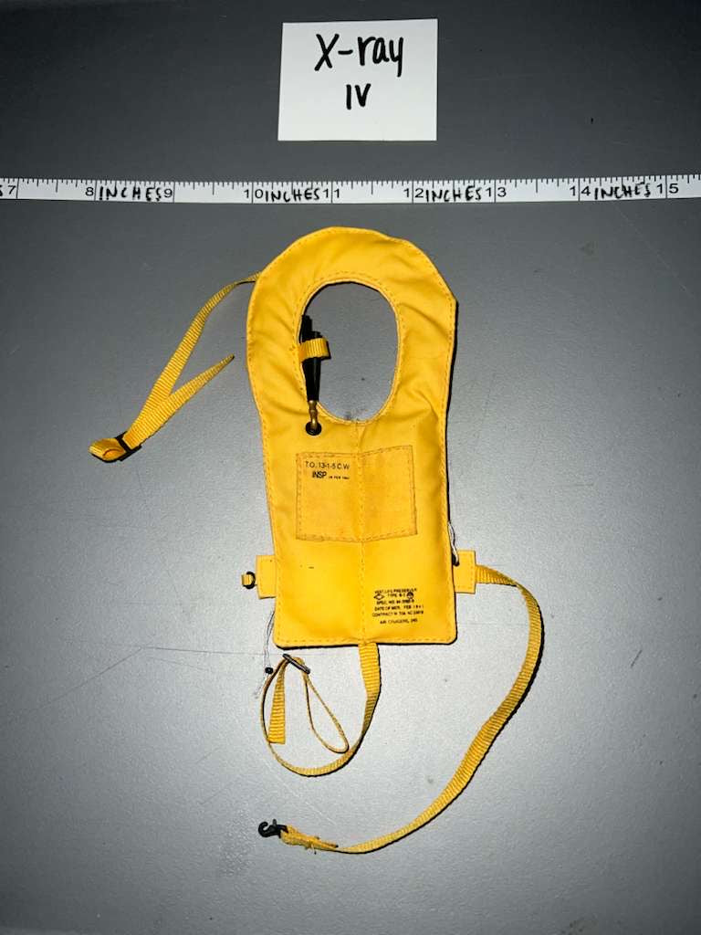 1:6 WWII US Bomber Crew Life Vest  - Aviator / Pilot
