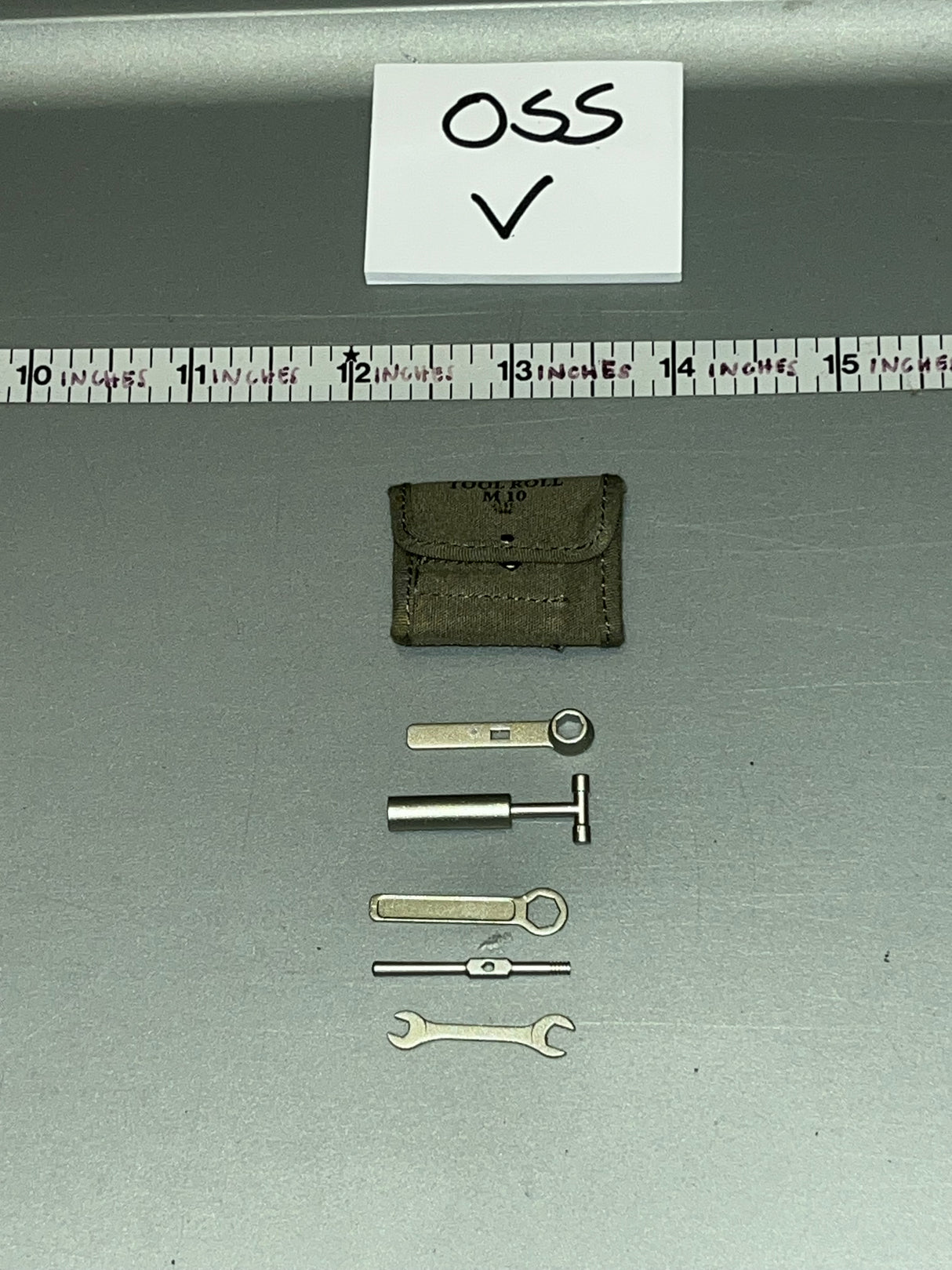 1:6 Scale WWII US Tanker Tool Kit - Coon Ass Loader - Facepool