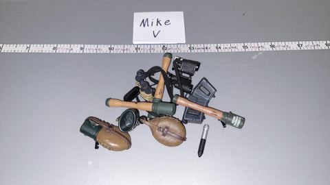 1/6 Scale WWII German Field Gear and Grenade Lot