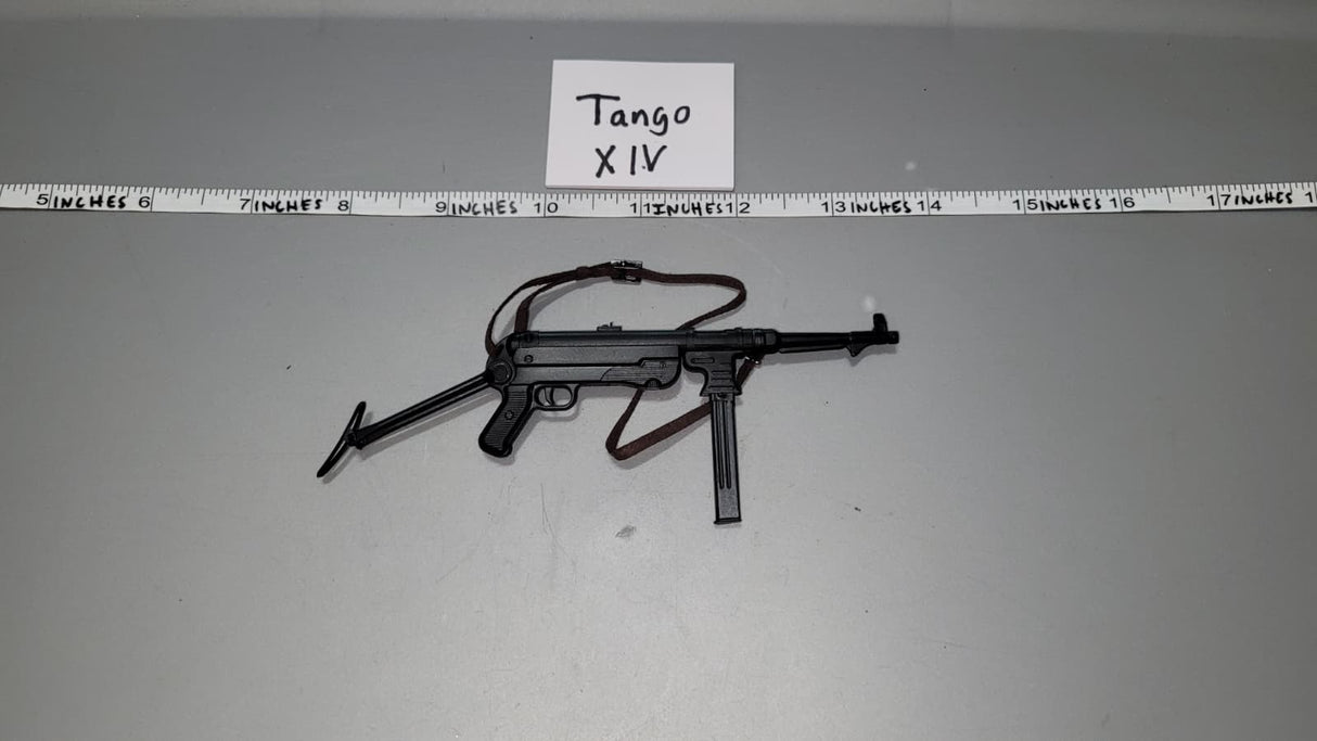 1/6 Scale WWII German MP-40 - Metal / Plastic - DID -