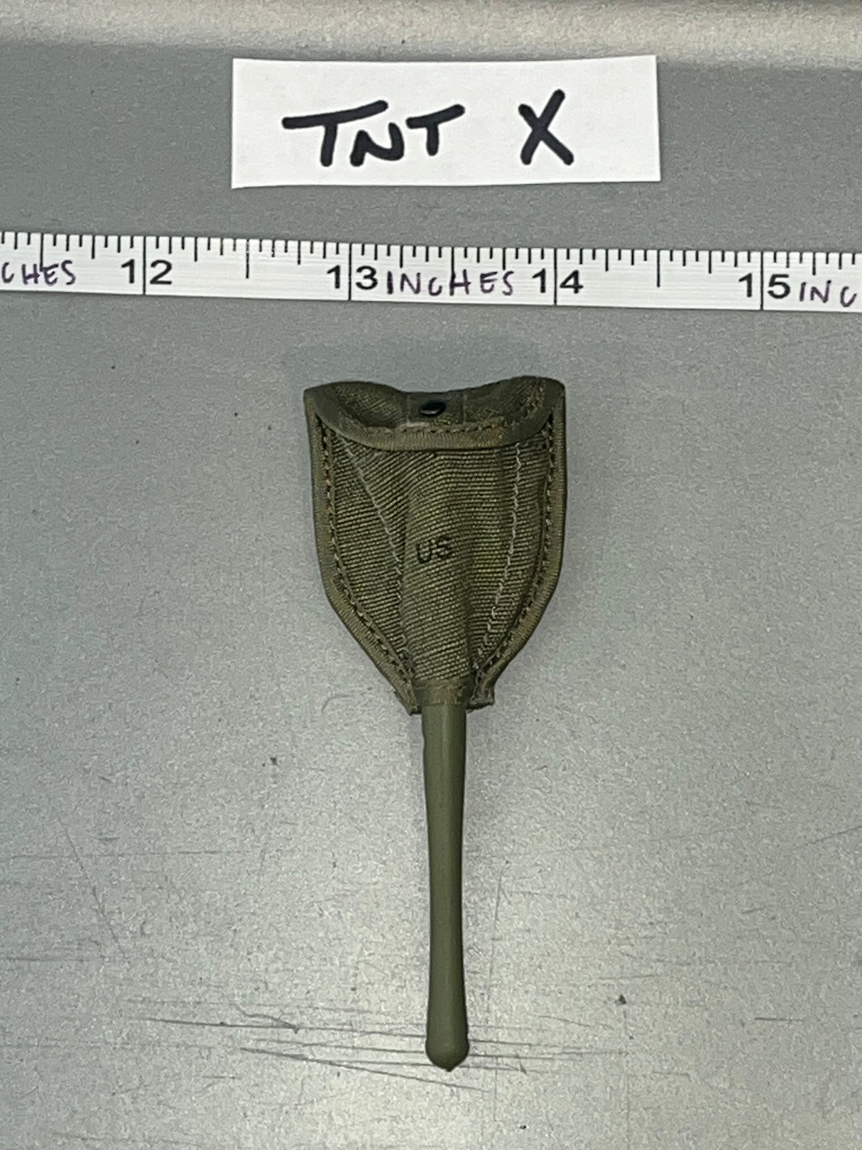 1/6 Scale Vietnam US Entrenching tool and Carrier - USMC Hue  - Doechii