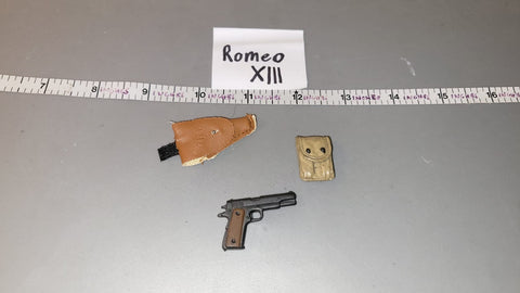 1:6 Scale WWII US .45 Pistol and Holster