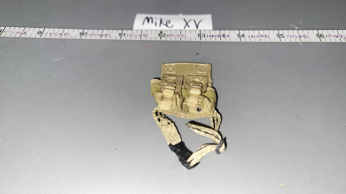 1:6 Scale Modern Era Drop Down Pouch
