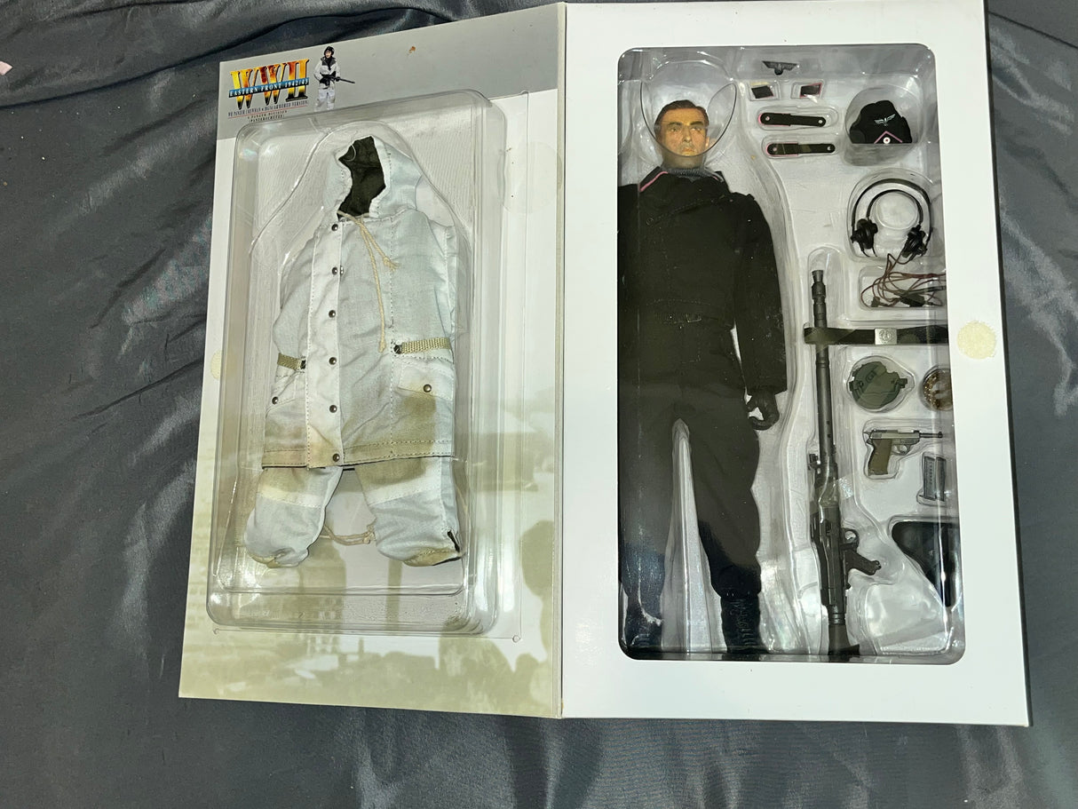 1/6 Scale WWII GERMAN Panzer Tank Crewman Johann Meiling -  NIB Dragon