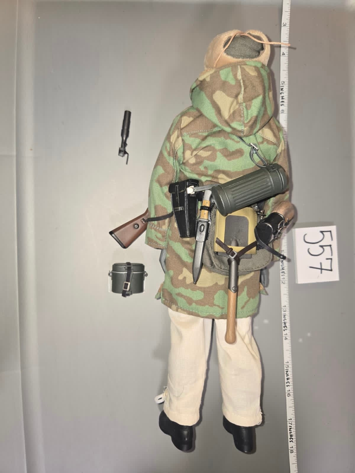 1:6 Scale WWII German Waffen Battle of Bulge Dressed Figure - Dragon