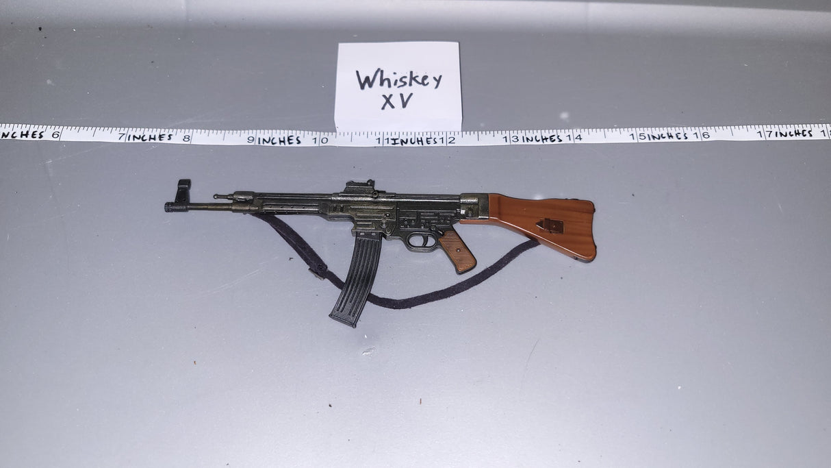 1:6 Scale WWII German MP-44