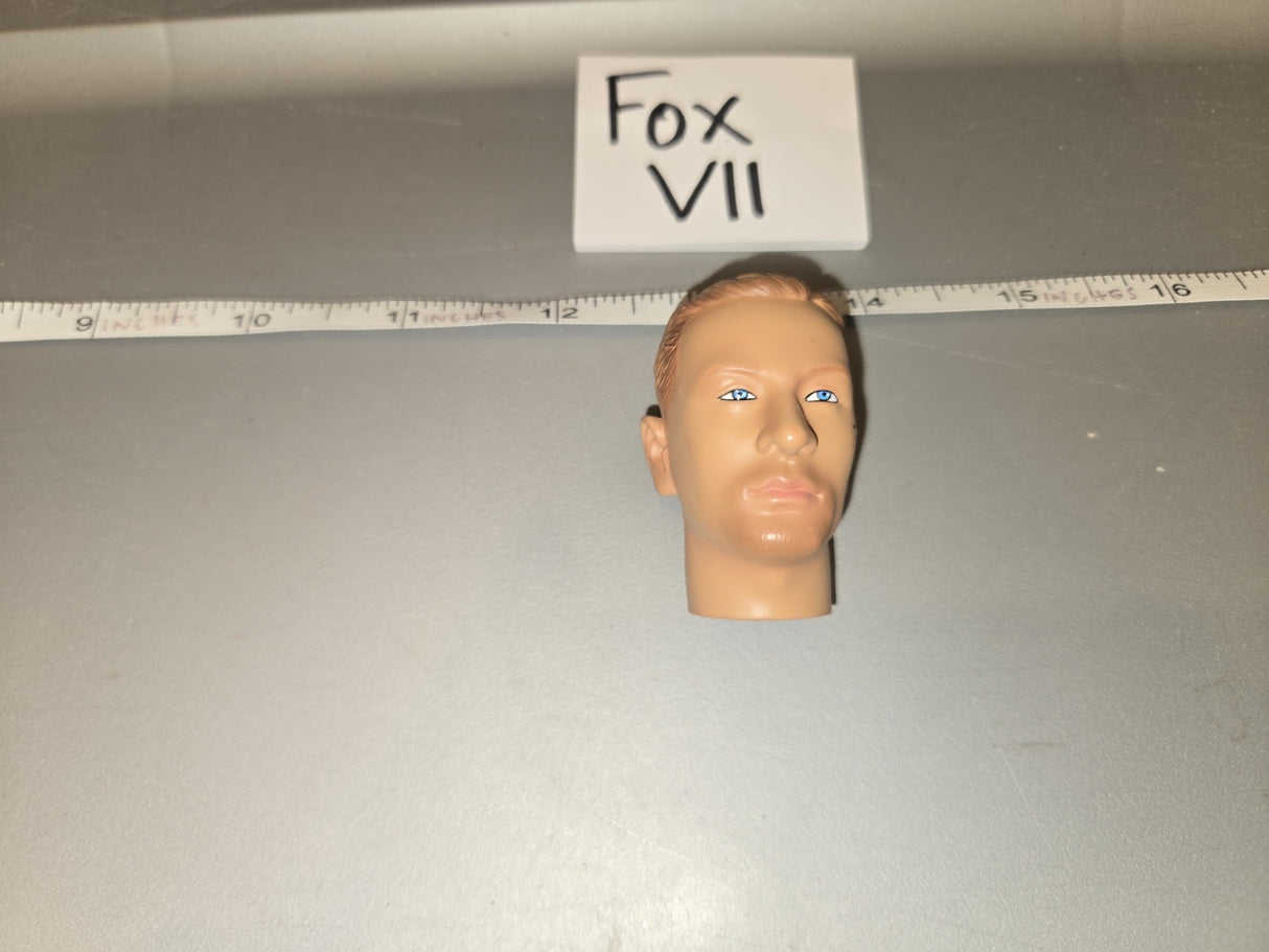 1/6 Scale Male Head Sculpt with Blue Eyes - Fox VII