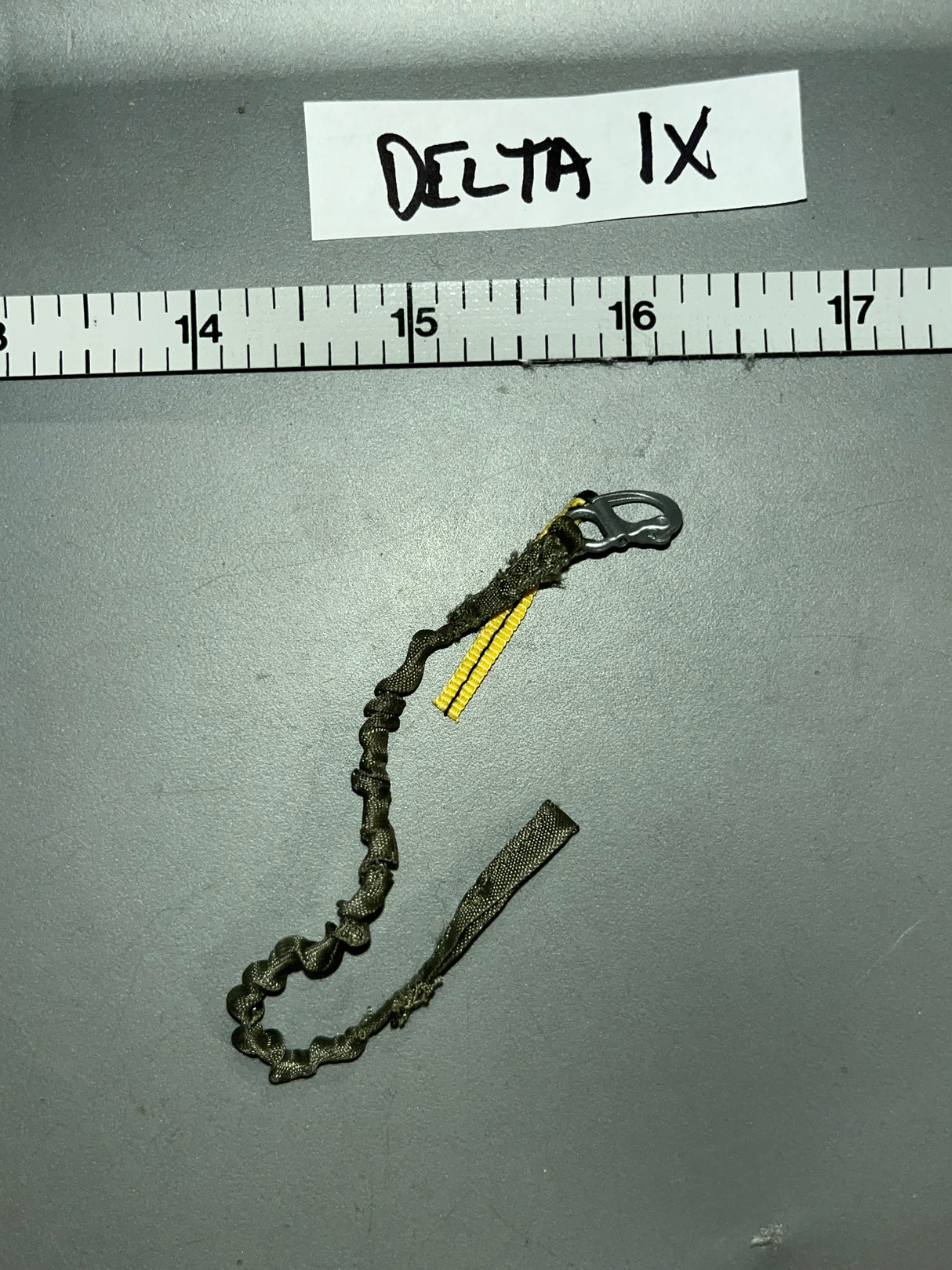 1:6 Modern Era Extraction Strap Carabiner