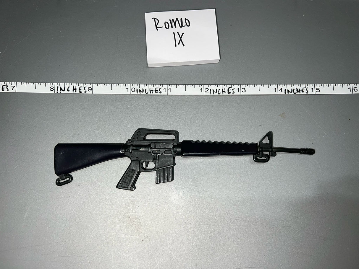 1:6 Scale Vietnam Era US M-16 Rifle