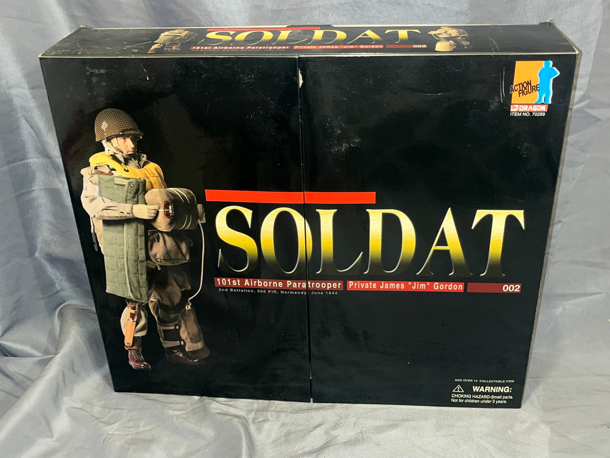 1/6 Scale WWII US Paratrooper Private James Gordon - Soldat Series - NIB Dragon