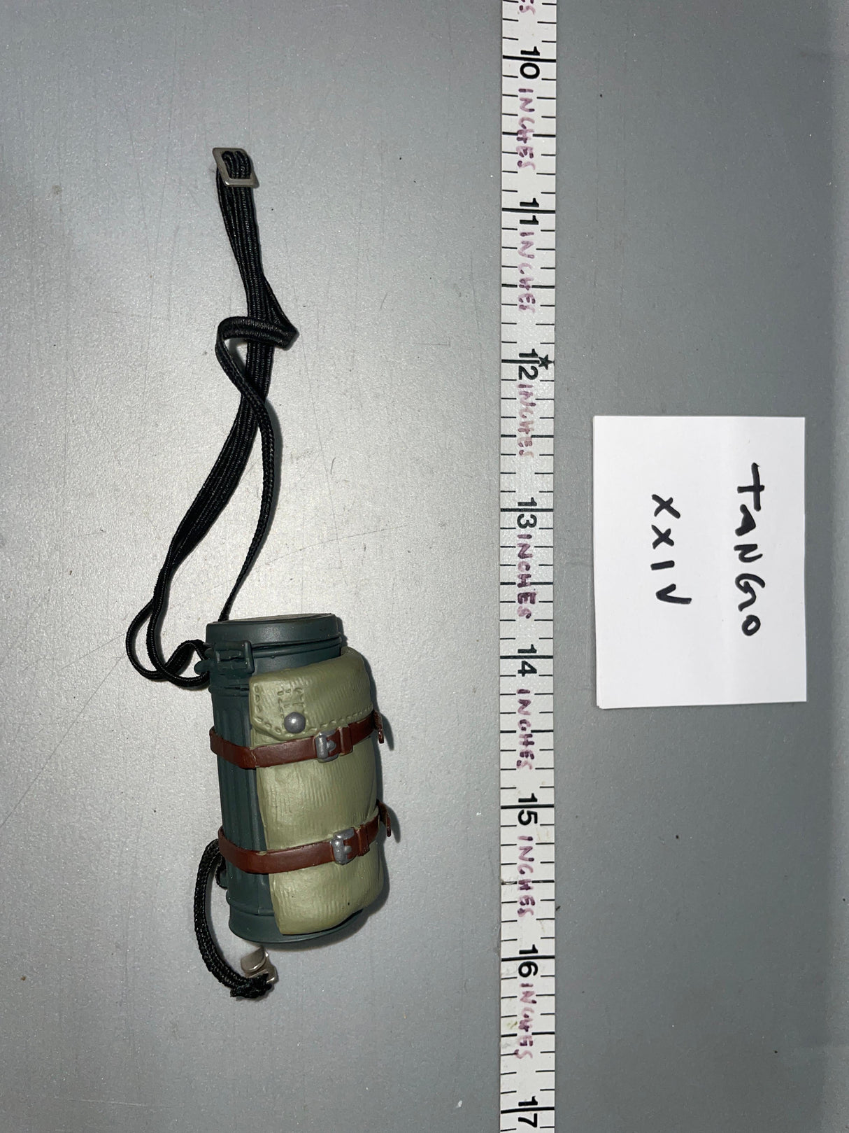 1/6 Scale WWII German Gas Mask Can