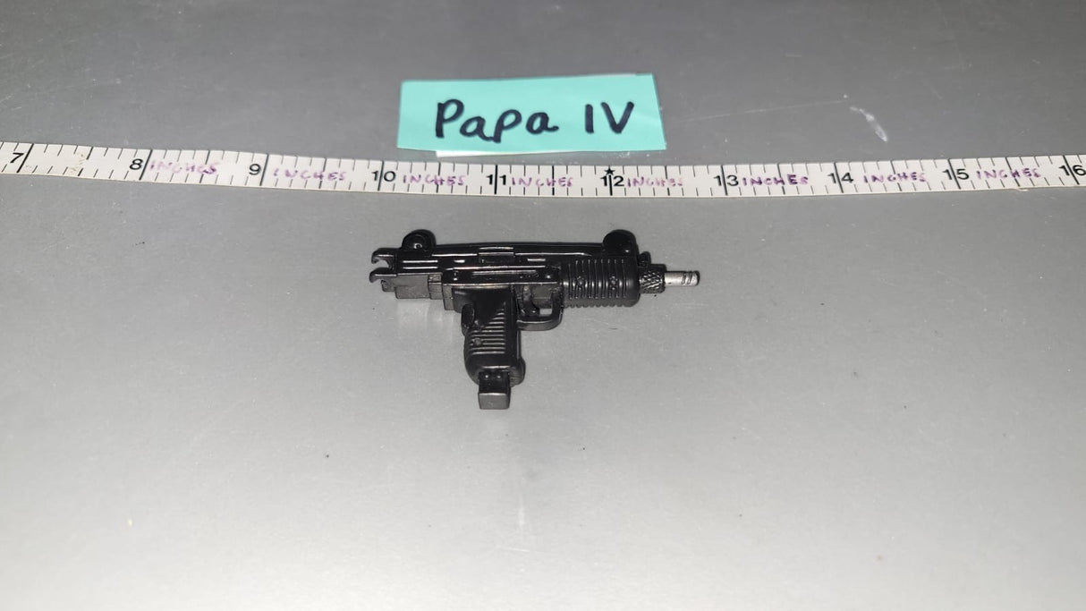 1/6 Scale Modern Era Uzi
