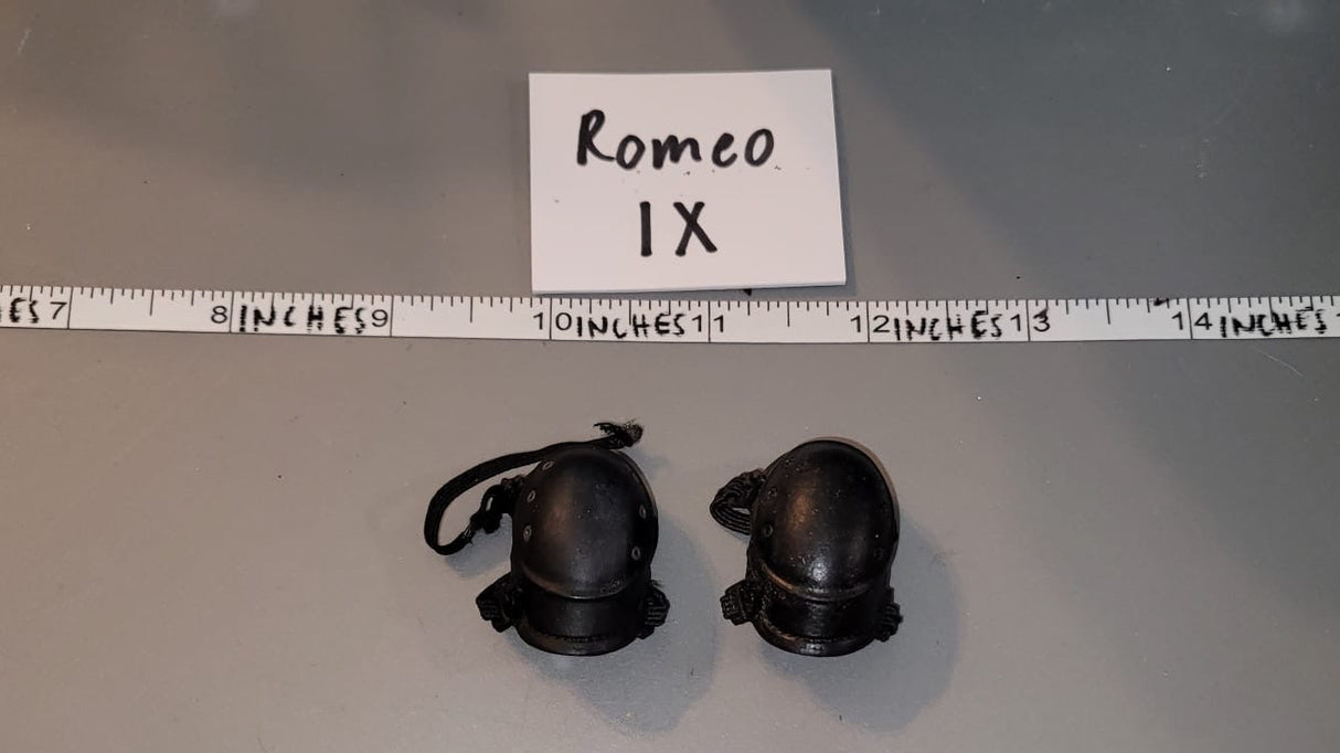 1/6 Scale Modern Knee Pads