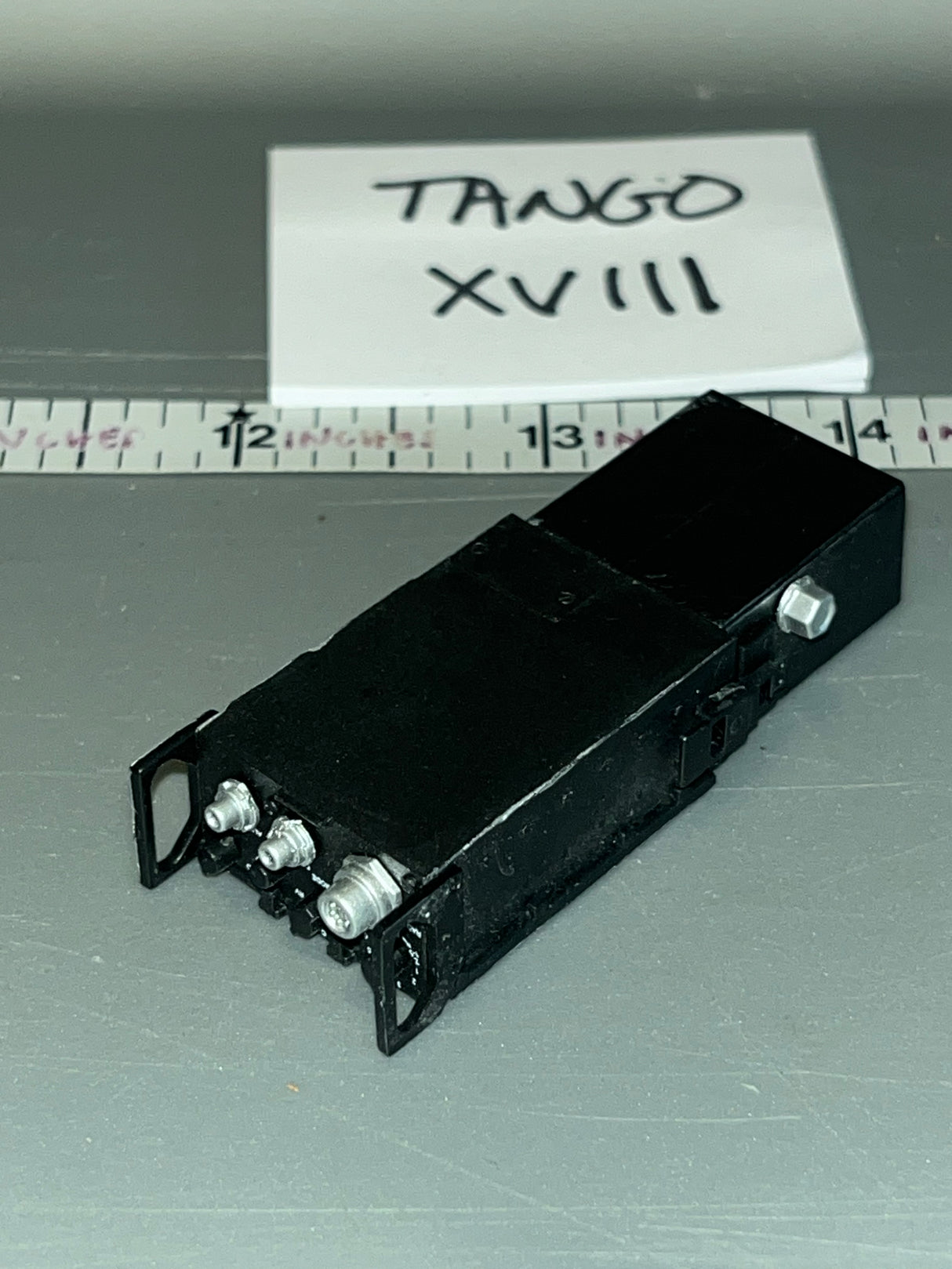 1/6 Scale Modern Era Radio