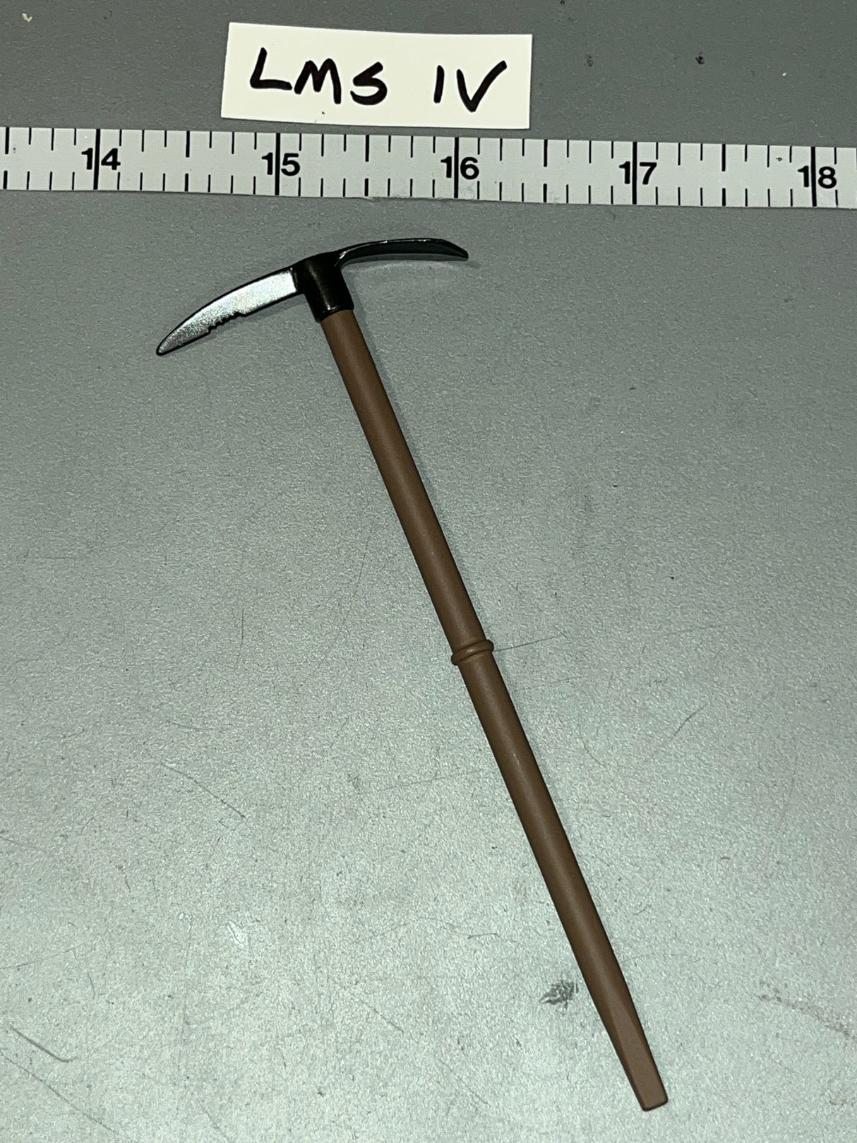 1/6 Scale WWII German Ice Pick - Gebirgsjager QORange