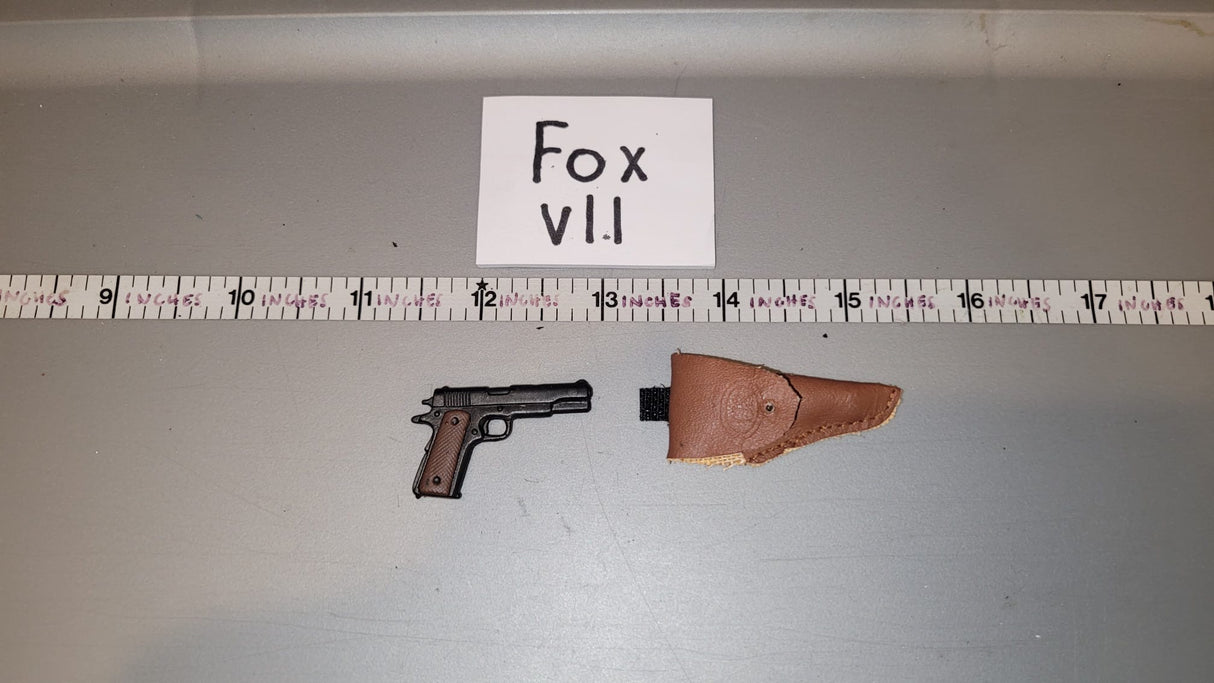 1:6 Scale WWII US .45 Pistol and Holster