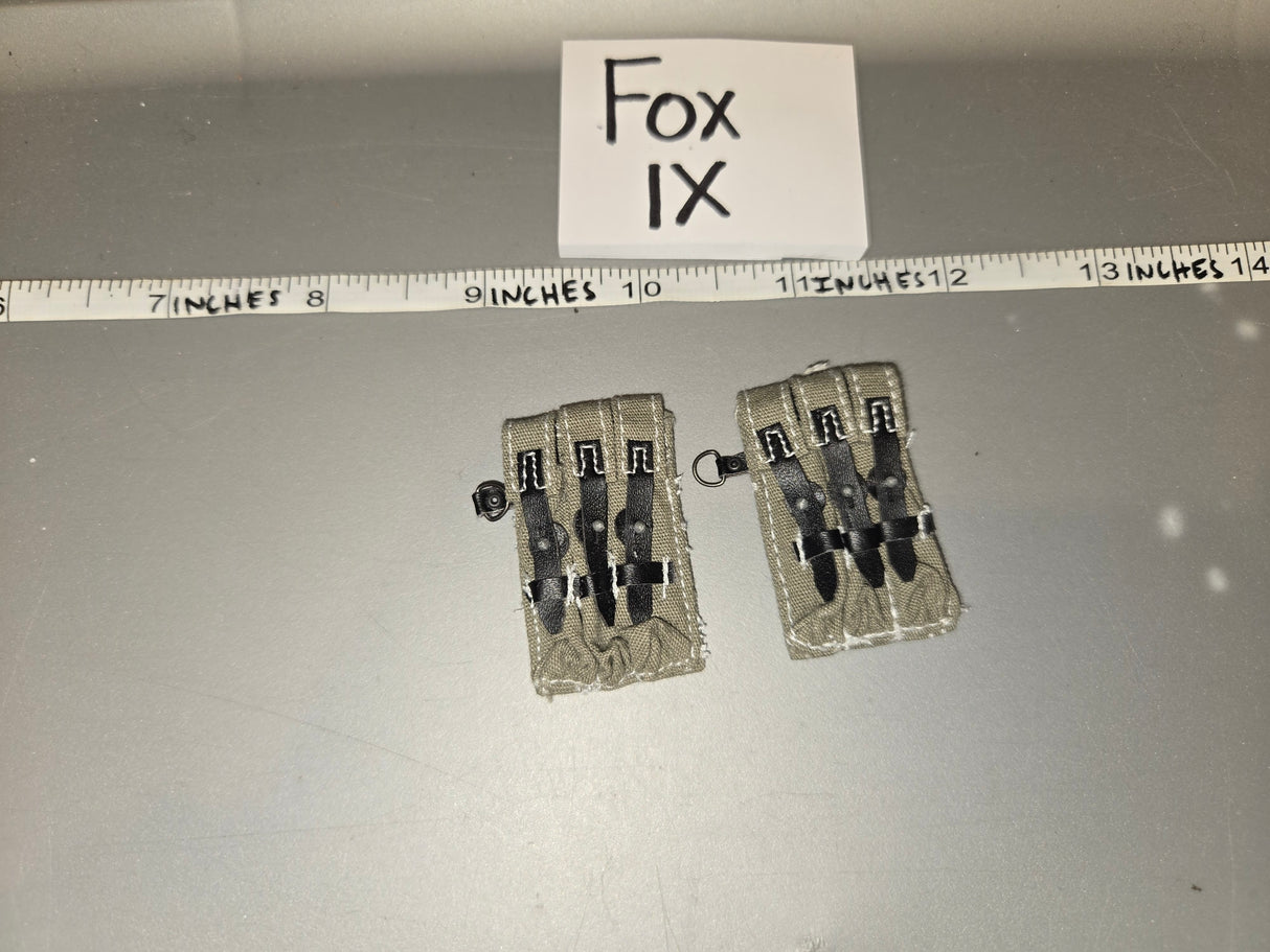 1/6 Scale WWII German MP-40 Ammunition Pouch Lot