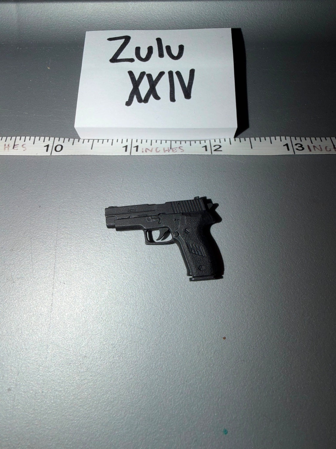 1/6 Scale Modern Era SIG Sauer P226 Pistol