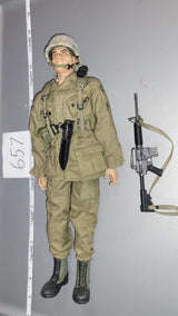 1:6 Scale Vietnam Platoon Sgt Elias Dressed Figure - Sideshow etc