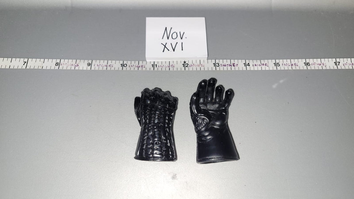 1/6 Scale Star Wars Darth Vader Gloved Hands