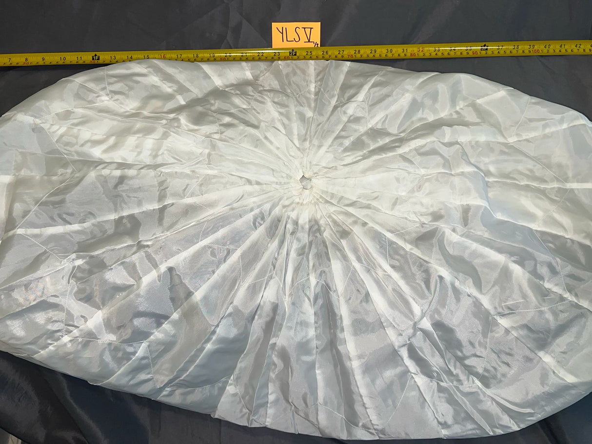 1:6 Scale WWII German Parachute