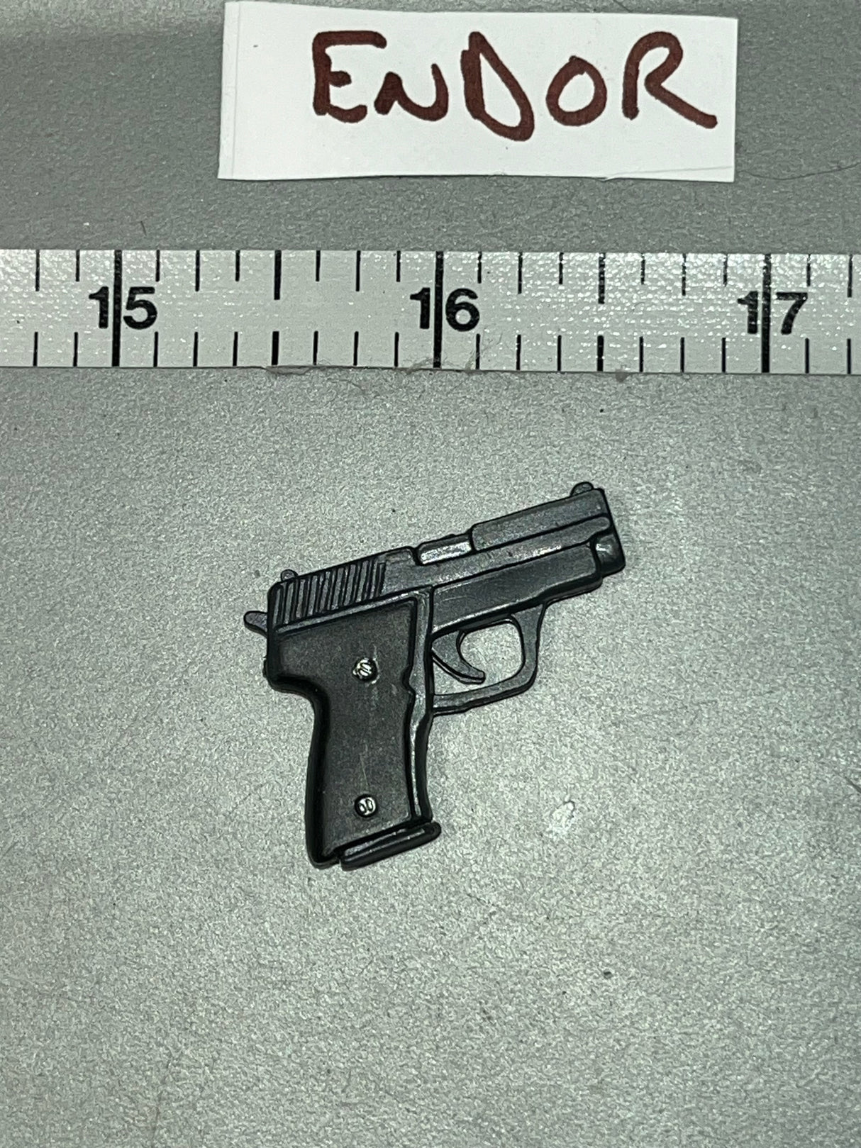 1/6 Modern Era Pistol