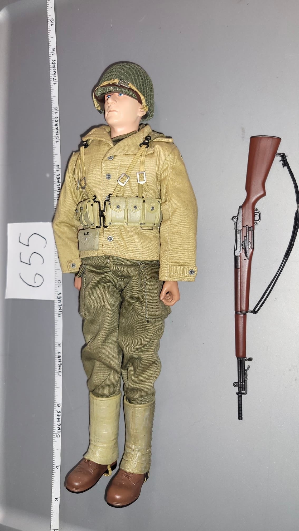1:6 Scale WWII US Infantry Dressed Figure - Dragon