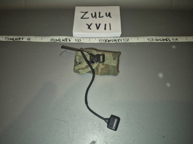 1/6 Scale Modern Era Multicam Radio Pouch with Antenna - Zulu XVII