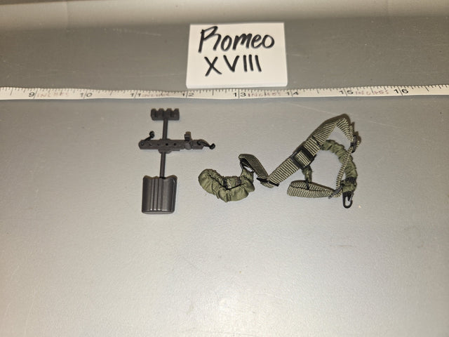 1/6 Scale Modern Era Tactical Single Point Bungee Rifle Sling with Rail Mount - Romeo XVIII