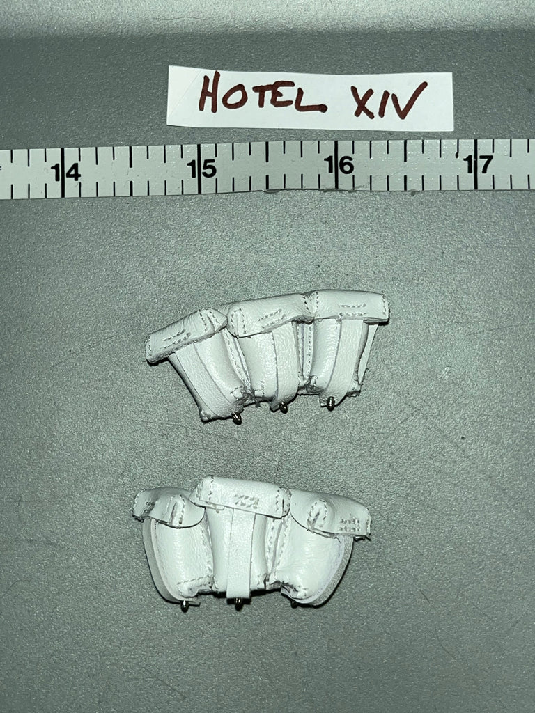 1/6 Scale WWII German White Kar-98 Pouches - DID