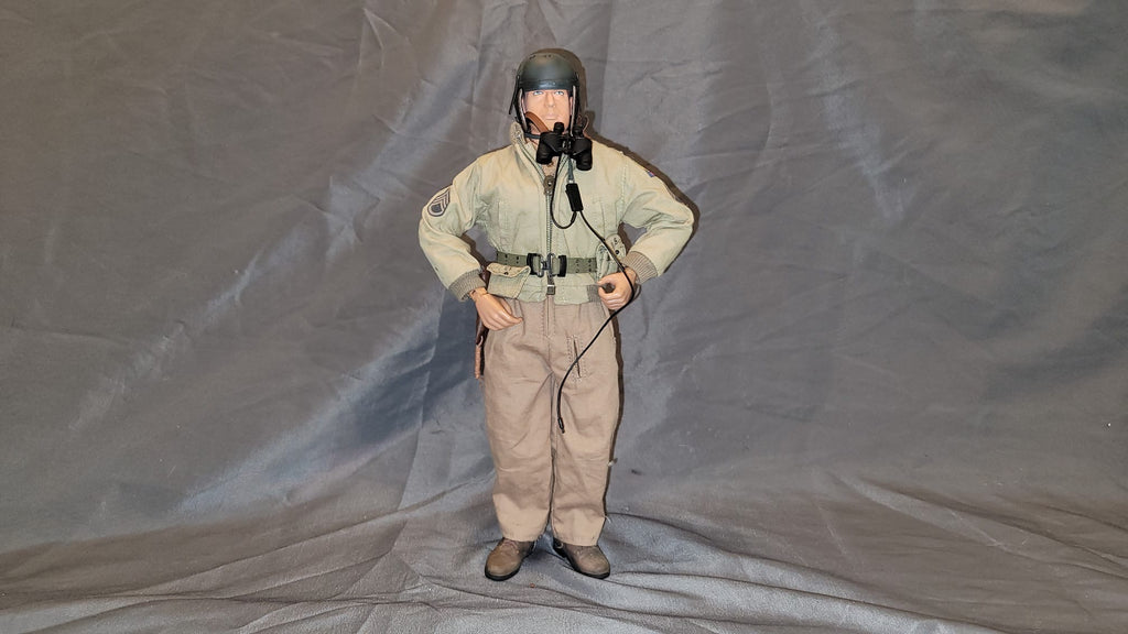 1:6 Scale WWII US Tank Crewman Dressed Figure - Dragon / Cyber Hobby