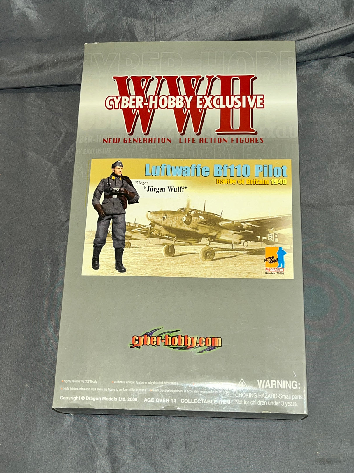 1/6 Scale WWII GERMAN Luftwaffe Pilot Jugen Wulff - NIB Dragon - Cyber Hobby