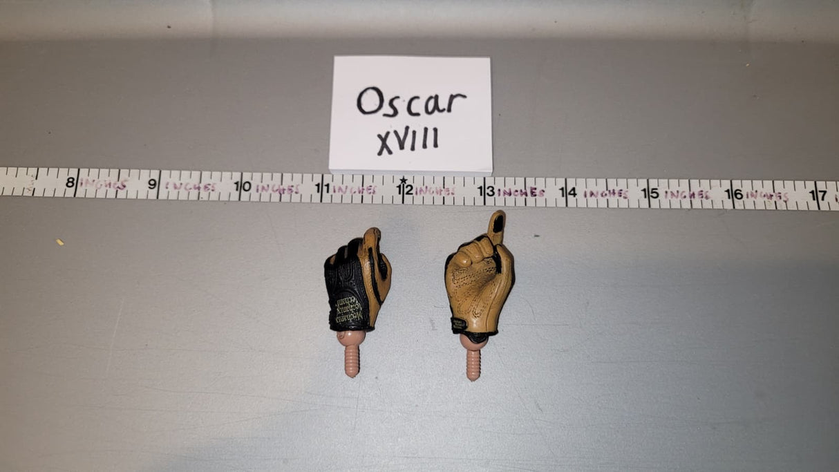 1/6 Scale Modern Gloved Hands