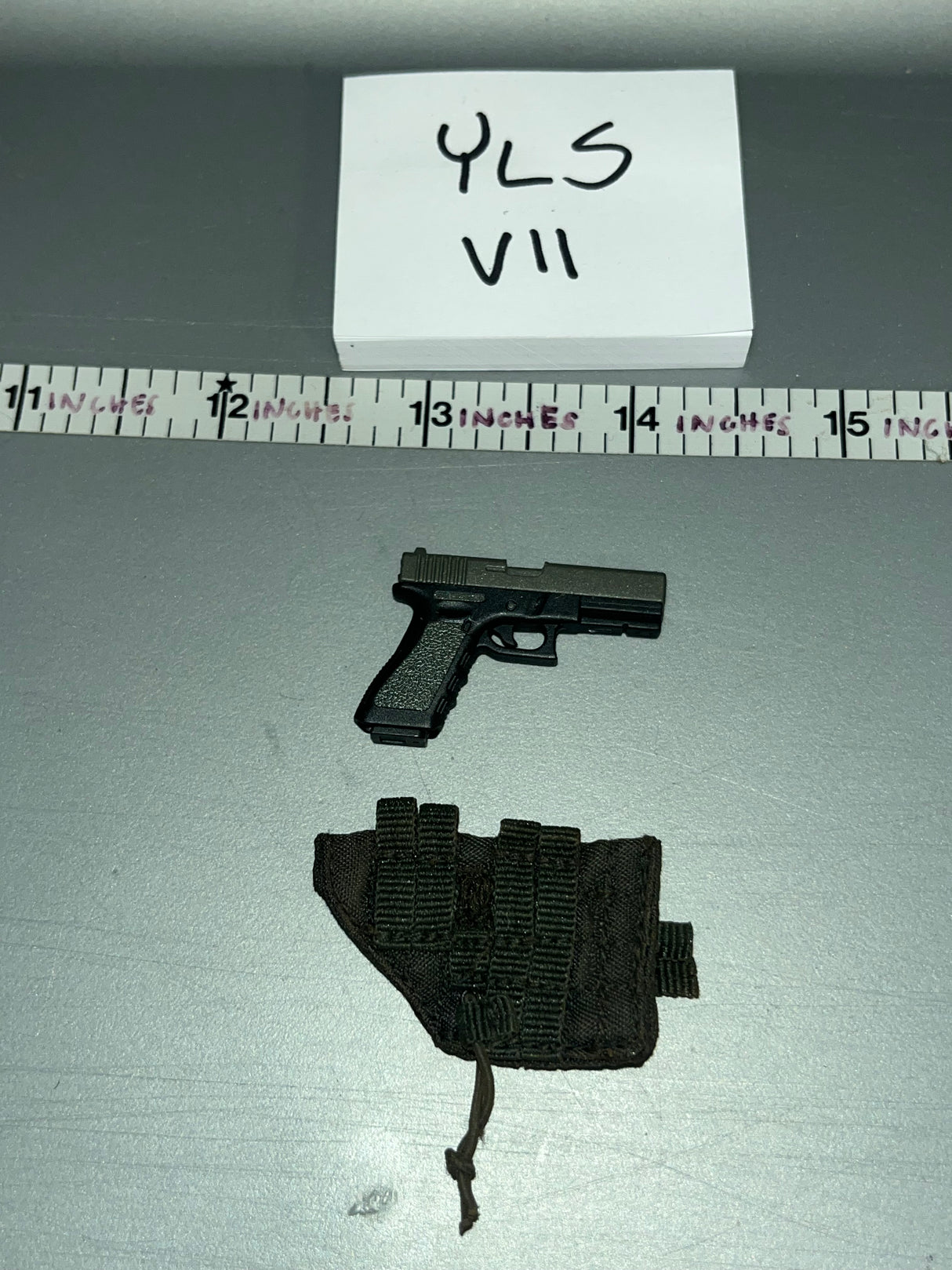 1/6 Scale Modern Era Pistol and Holster - Mad Max - Present Toys Wasteland Ranger