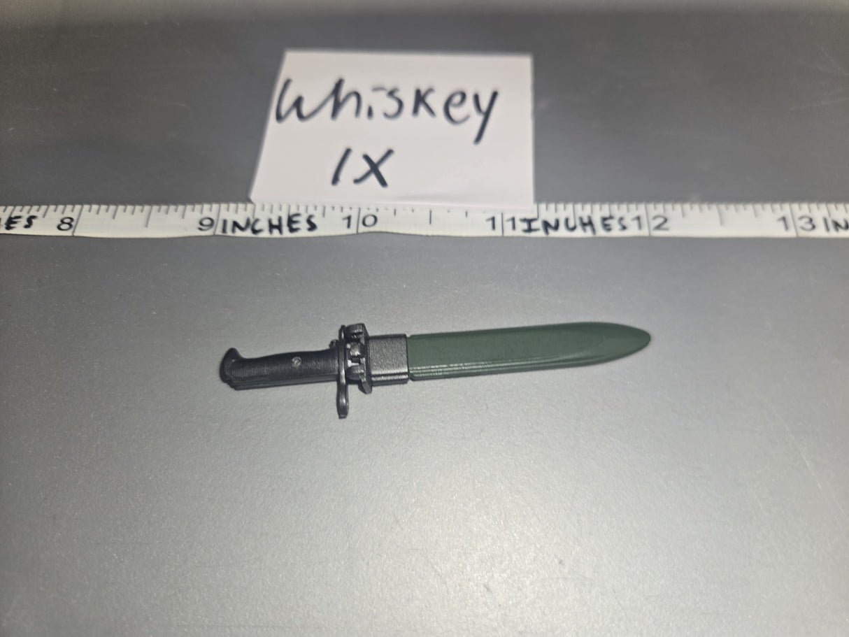 1:6 Scale WWII US Bayonet and Scabbard - Facepool