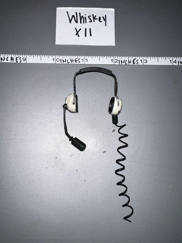 1:6 Modern Era Ear Radio Headphones -