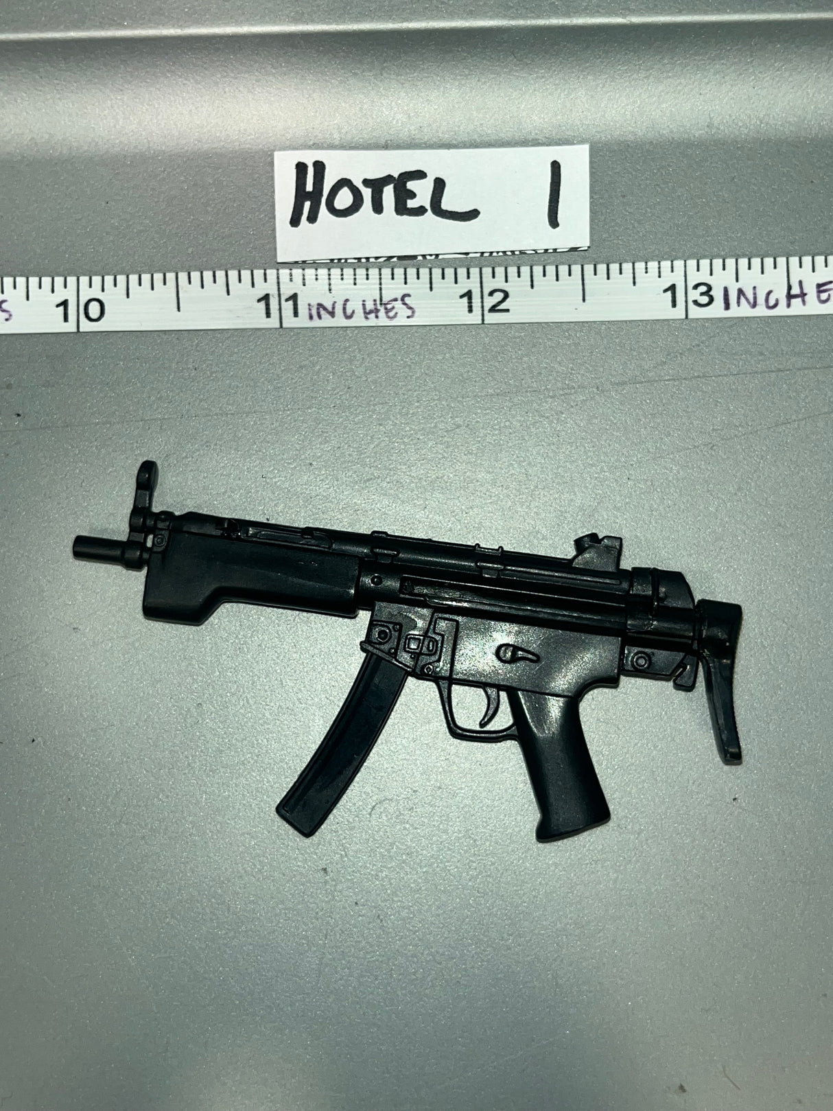 1/6 Scale Modern MP-5 Submachine Gun