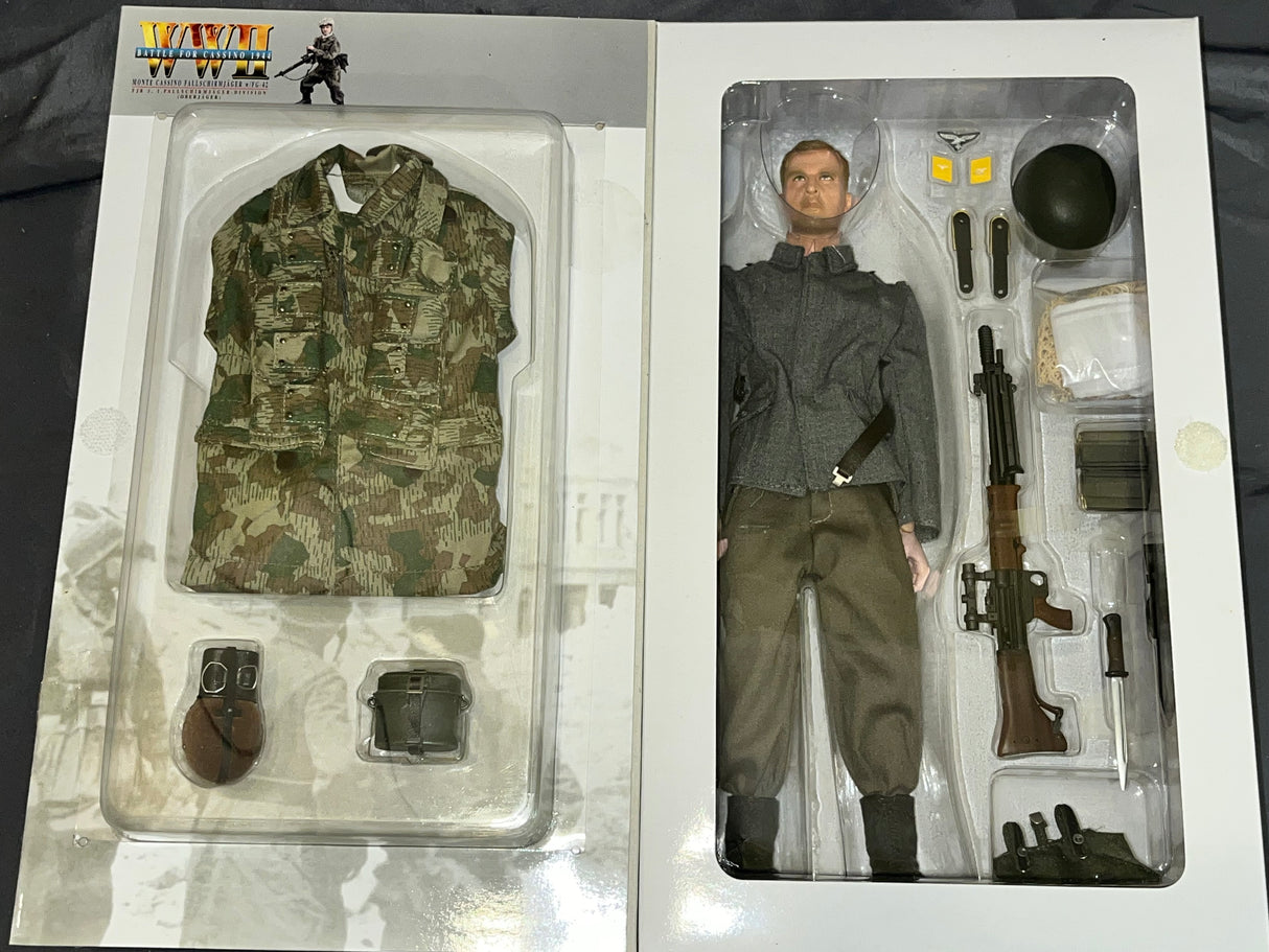 1/6 Scale WWII GERMAN Fallschirmjager Monte Casino Hermann Heiliger -  NIB Dragon