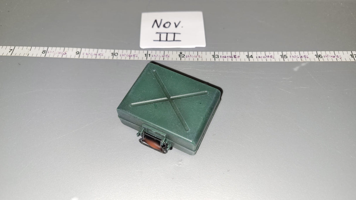 1:6 Scale WWII German Mortar Round Case - dragon