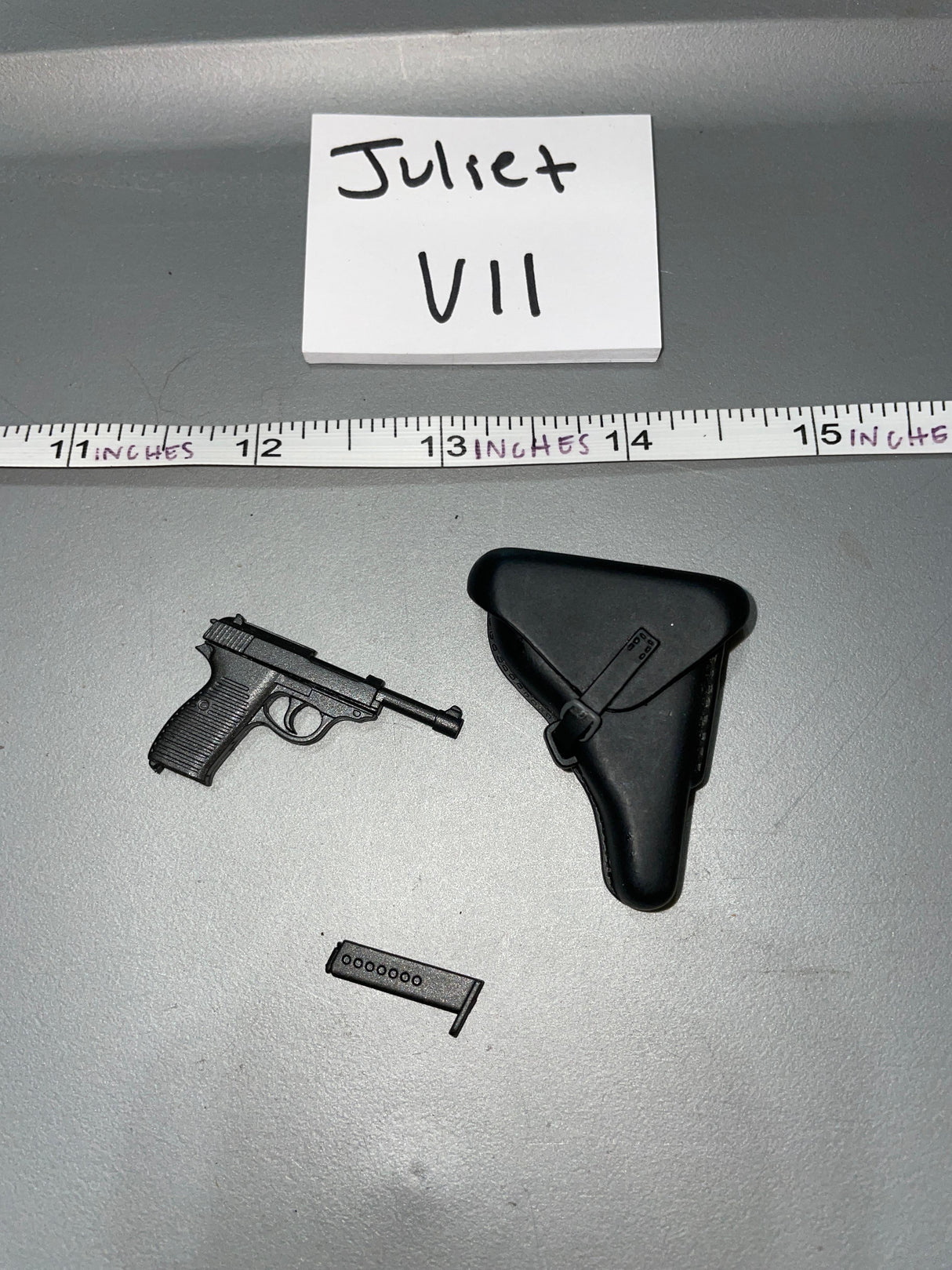 1/6 Scale WWII German Pistol and Holster