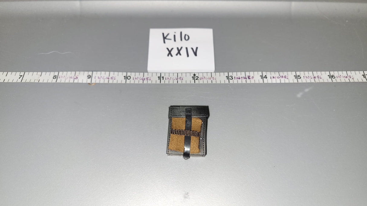 1:6 WWII German Machine Gun Tool Pouch