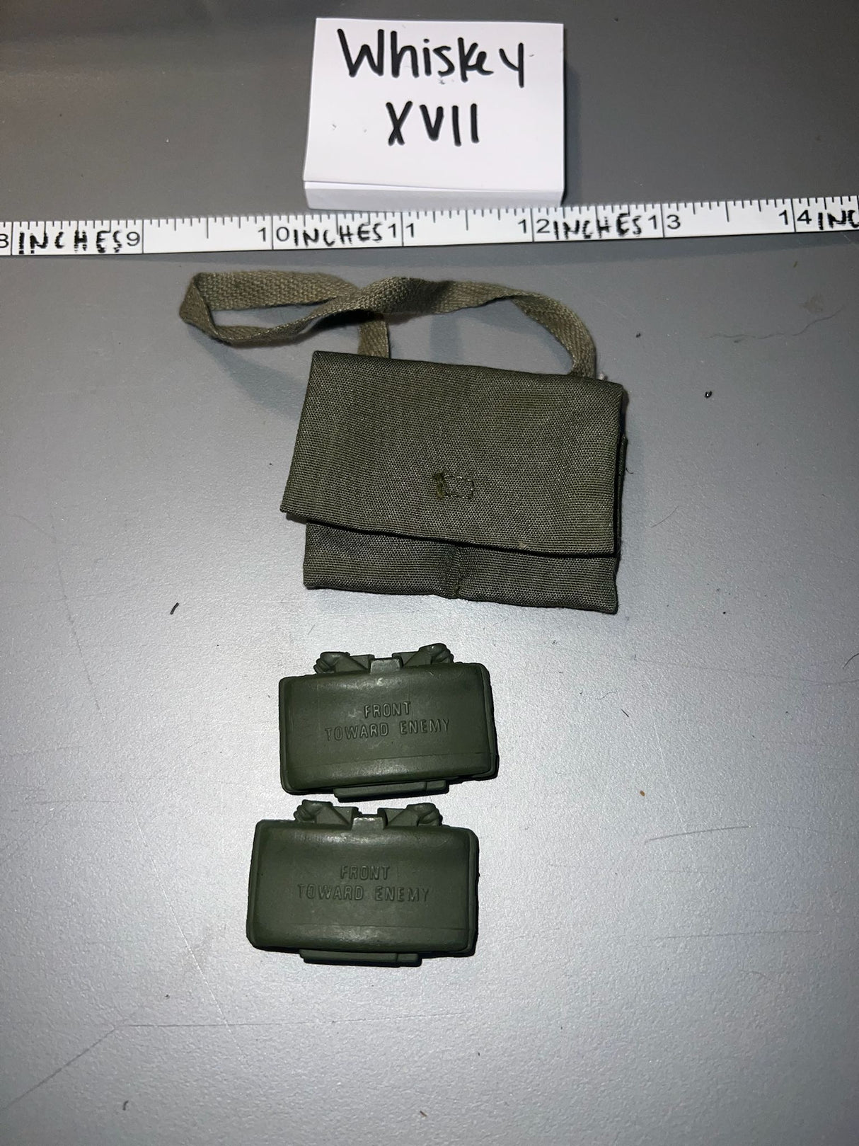 1/6 Scale Vietnam Era US Claymore Bag Lot