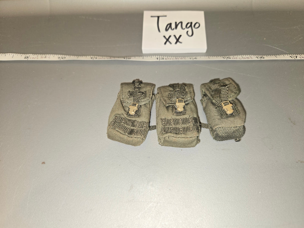 1/6 Scale Modern Era Pouch Lot
