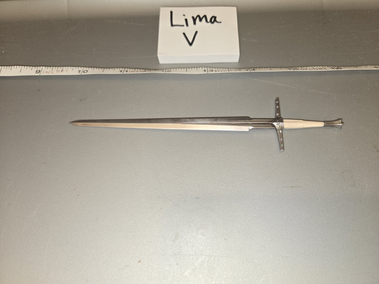 1/6 Scale Medieval Fantasy Two-Handed Sword - Lima V