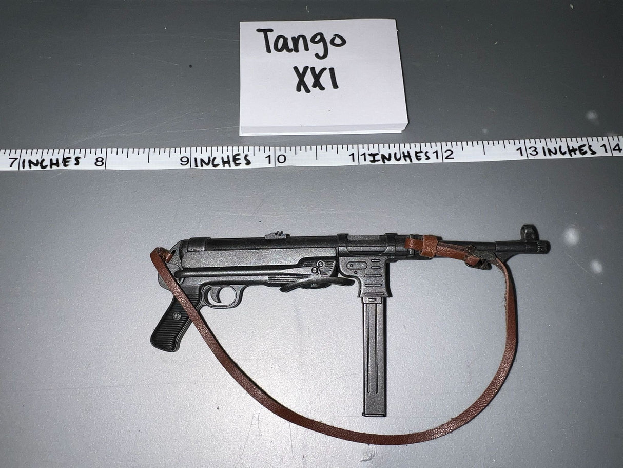 1/6 Scale WWII German MP-40