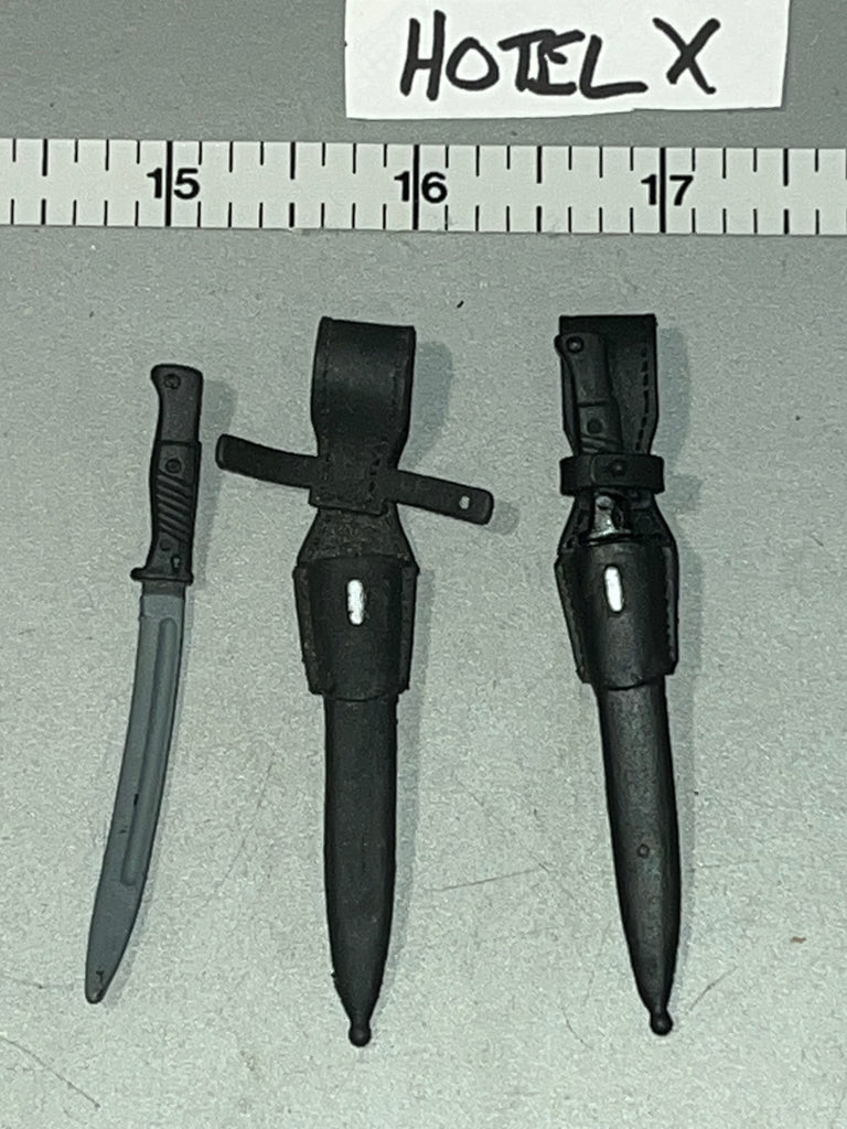 1:6 WWII German Bayonet Lot