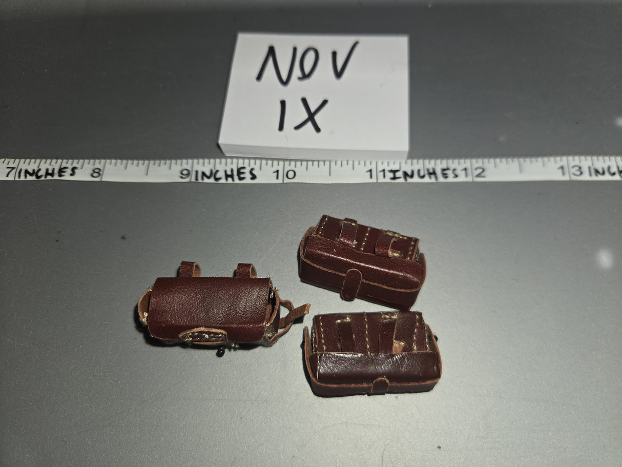 1/6 Scale WWII Japanese Leather Rifle Ammunition Pouches  - IQO