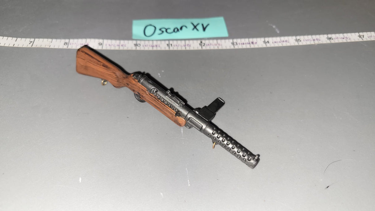 1:6 Scale WWII German MP-28 Submachine Gun