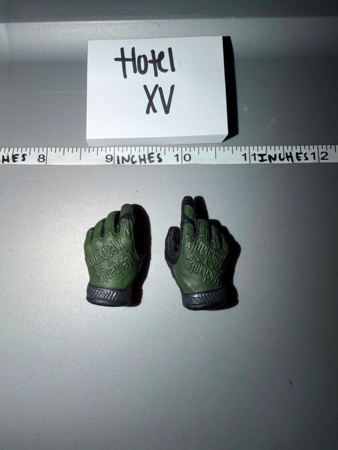 1/6 Scale Modern Era Mechanix Tactical Gloves - Hotel XV