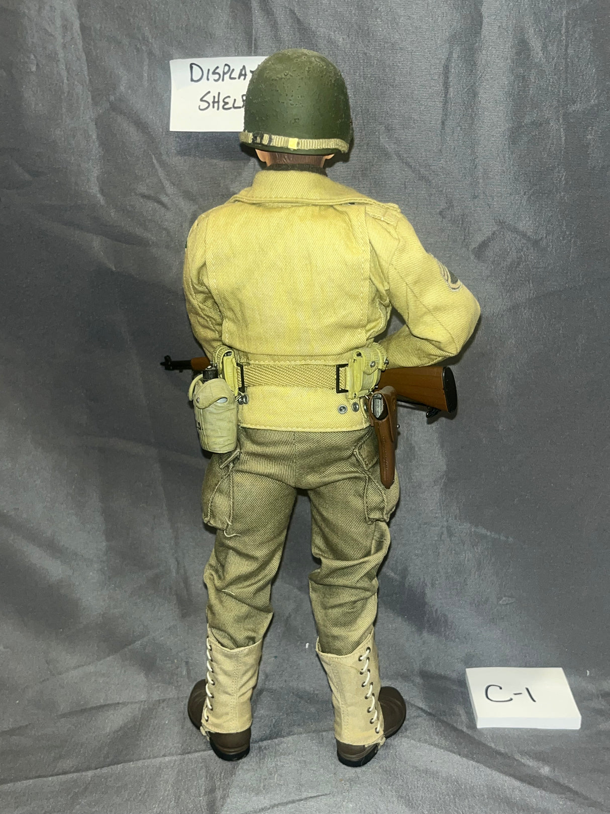 1:6 Scale WWII US Infantry Dressed Figure - Dragon